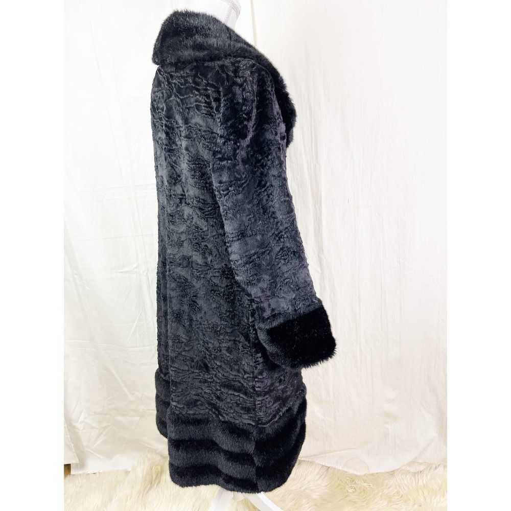Unique 1960's Black Faux Fur Coat / Overcoat / Made In England - Picture 2 of 9